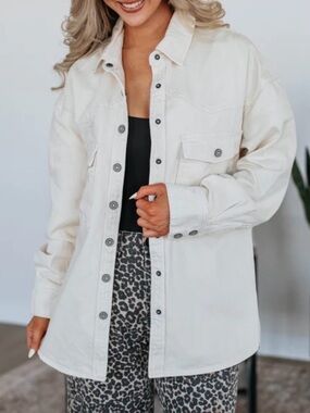 Women's Ivory Button-Front Jean Jacket - Casual Oversized Shacket